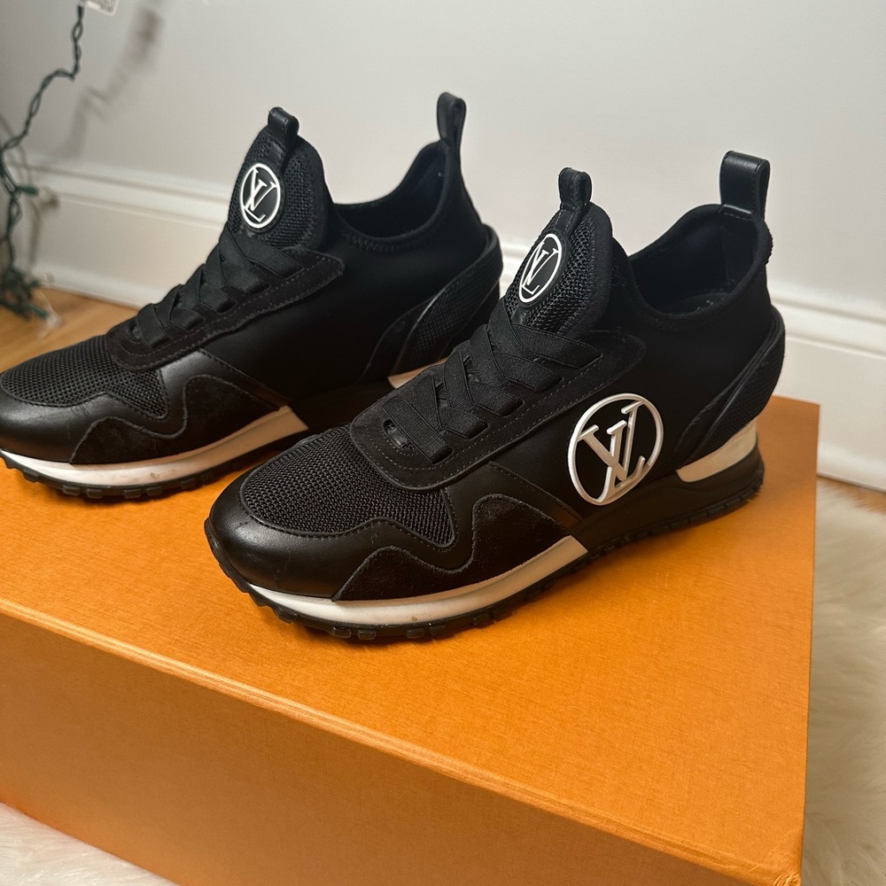 Louis Vuitton Run Away Sneakers - Picture 5 of 10